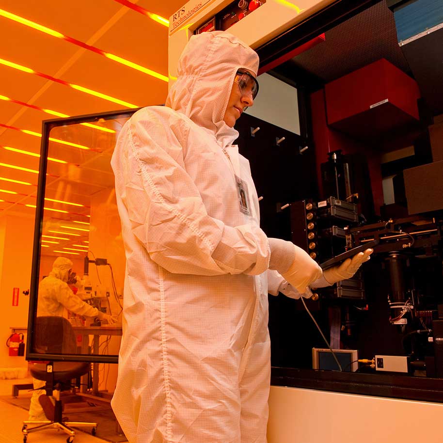 Engineering student in the Stinson-Remick clean room